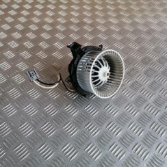 Salona ventilators priekš OPEL ASTRA J 2012