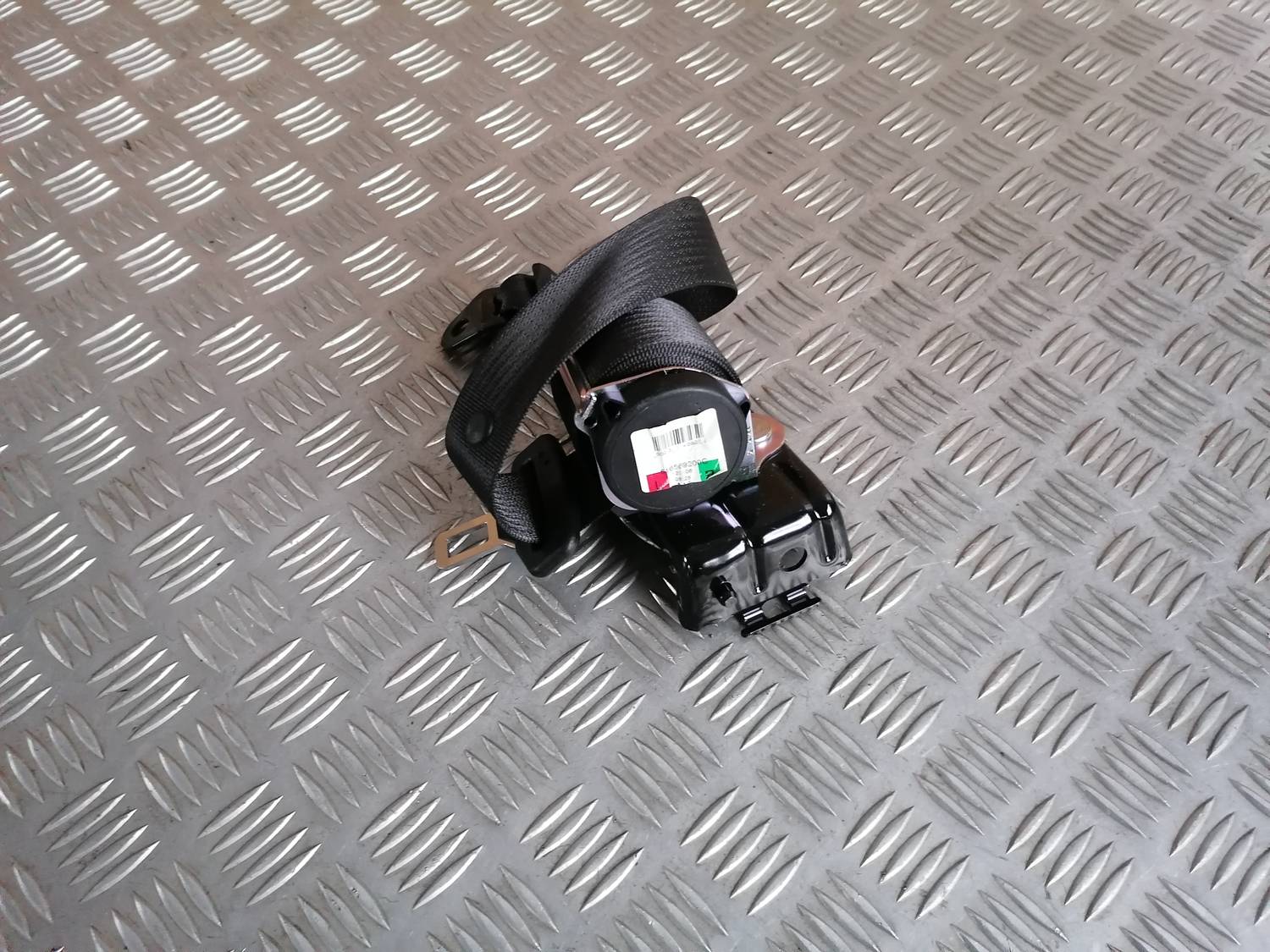 Aizmugurējā labā drošības josta priekš OPEL ASTRA J 2012 2 Aizmugurējā labā drošības josta priekš OPEL ASTRA J 2012