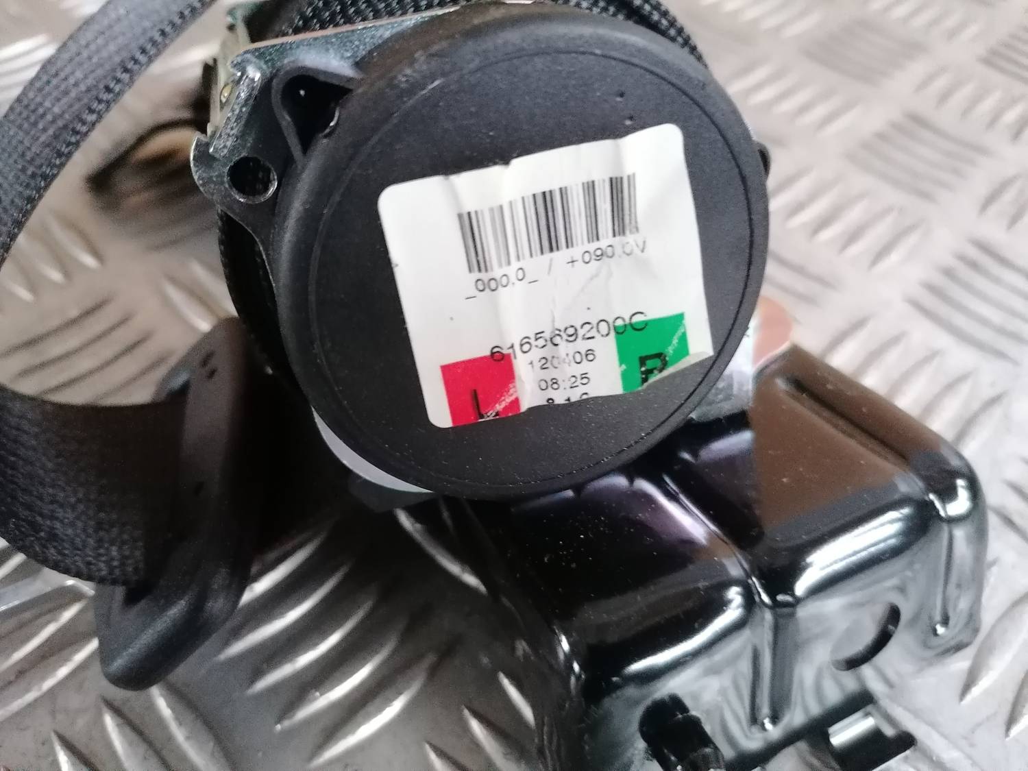 Aizmugurējā labā drošības josta priekš OPEL ASTRA J 2012 5 Aizmugurējā labā drošības josta priekš OPEL ASTRA J 2012