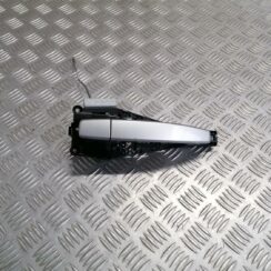 Priekšējāis labais durvju rokturis priekš OPEL ASTRA J 2012