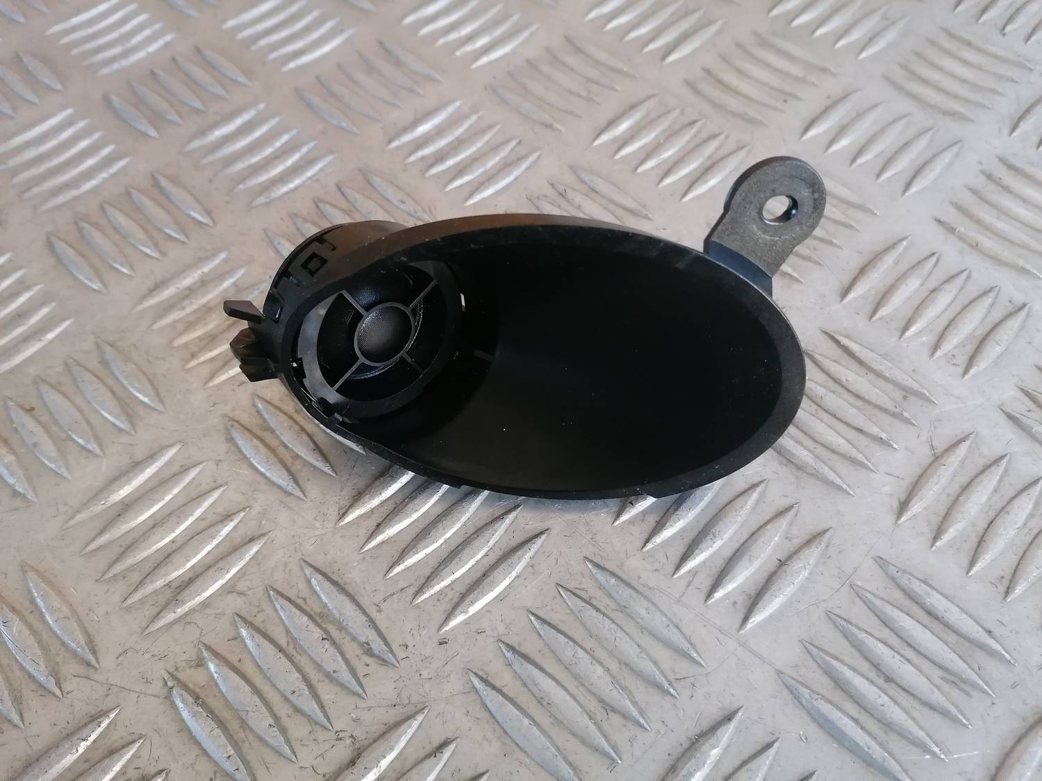 Durvju skaļrunis, augšā priekš OPEL ASTRA J 2012 2 Durvju skaļrunis, augšā priekš OPEL ASTRA J 2012