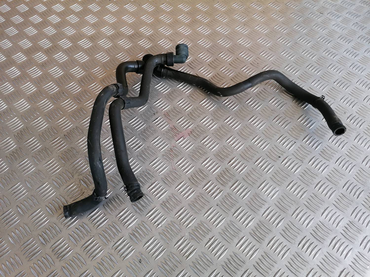 Dzesēšanas caurules priekš OPEL ASTRA J 2012 1 Dzesēšanas caurules priekš OPEL ASTRA J 2012