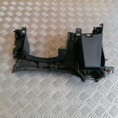 Mērinstrumentu paneļa apdare (zem stūres) priekš OPEL ASTRA J 2012