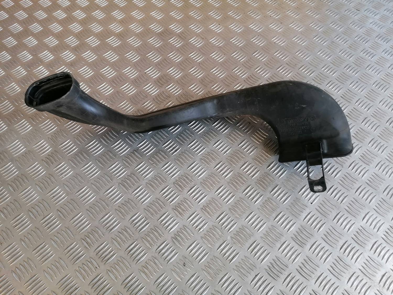 Gaisa filtra korpusa caurule priekš OPEL ASTRA J 2012