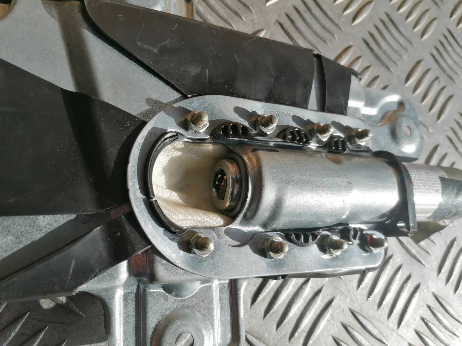 Priekšējo durvju drošības spilvens priekš BMW 318D E46 2002 SEDAN 4 Priekšējo durvju drošības spilvens priekš BMW 318D E46 2002 SEDAN