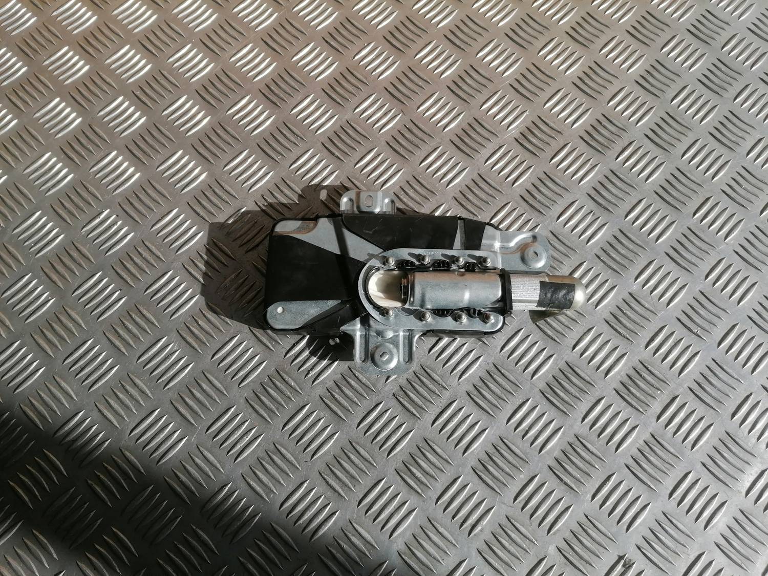 Priekšējo durvju drošības spilvens priekš BMW 318D E46 2002 SEDAN 2 Priekšējo durvju drošības spilvens priekš BMW 318D E46 2002 SEDAN