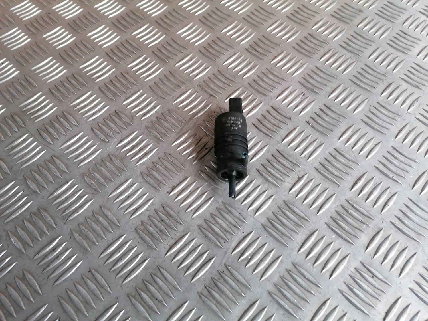 Mazgātāja šķidruma sūknis priekš BMW 318D E46 2002 SEDAN