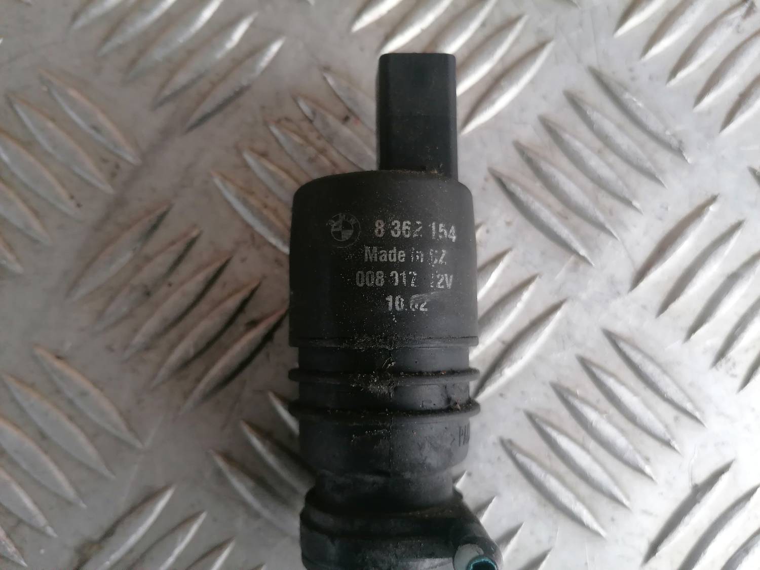 Mazgātāja šķidruma sūknis priekš BMW 318D E46 2002 SEDAN