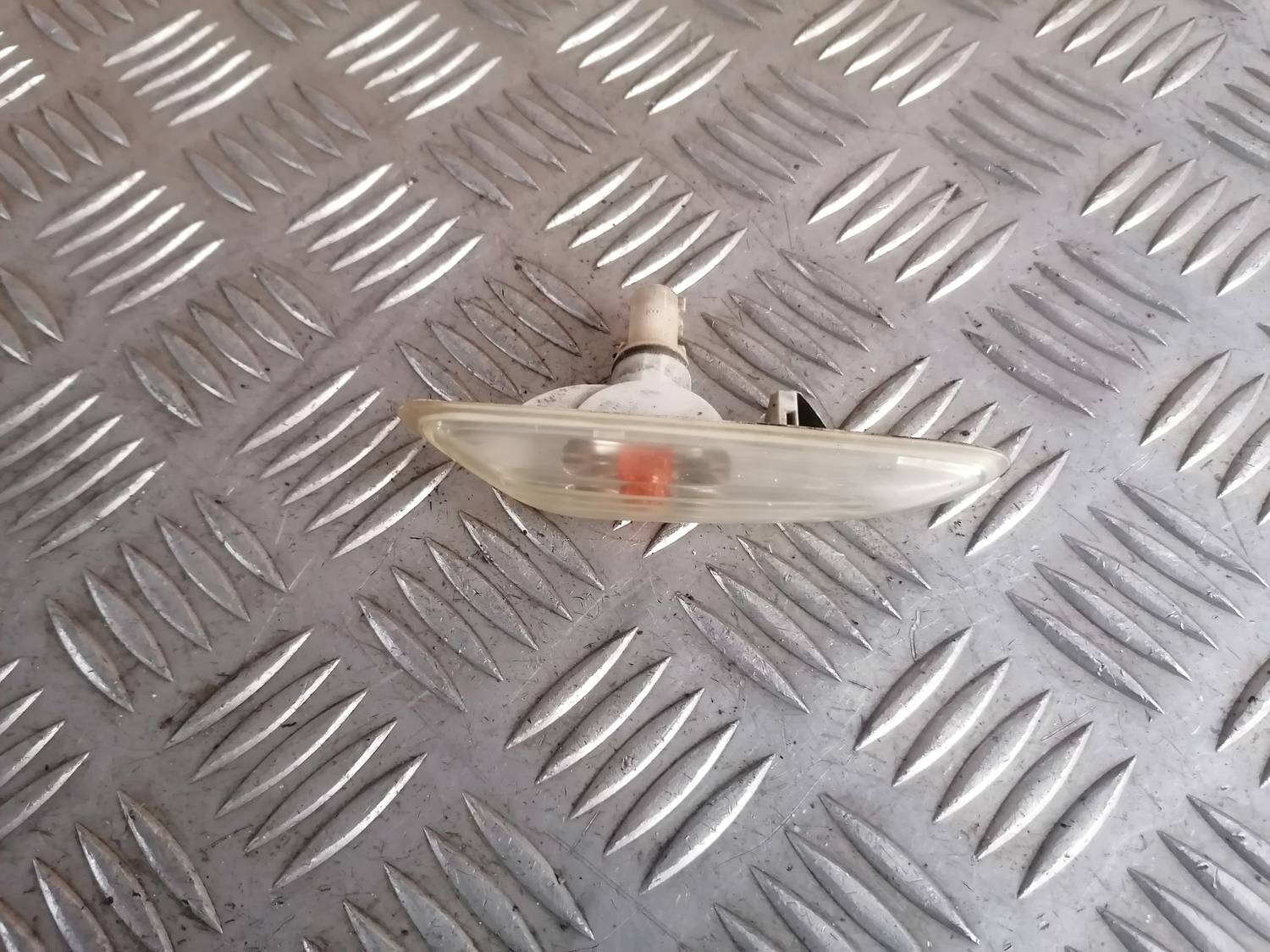 Pagrieziena signala lukturis priekš BMW 318D E46 2002 SEDAN