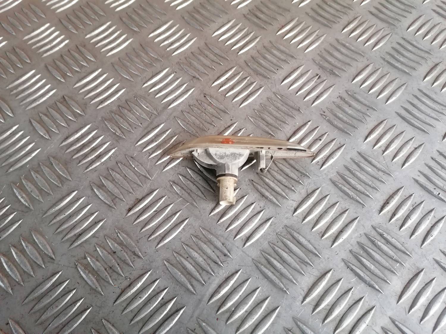 Pagrieziena signala lukturis priekš BMW 318D E46 2002 SEDAN