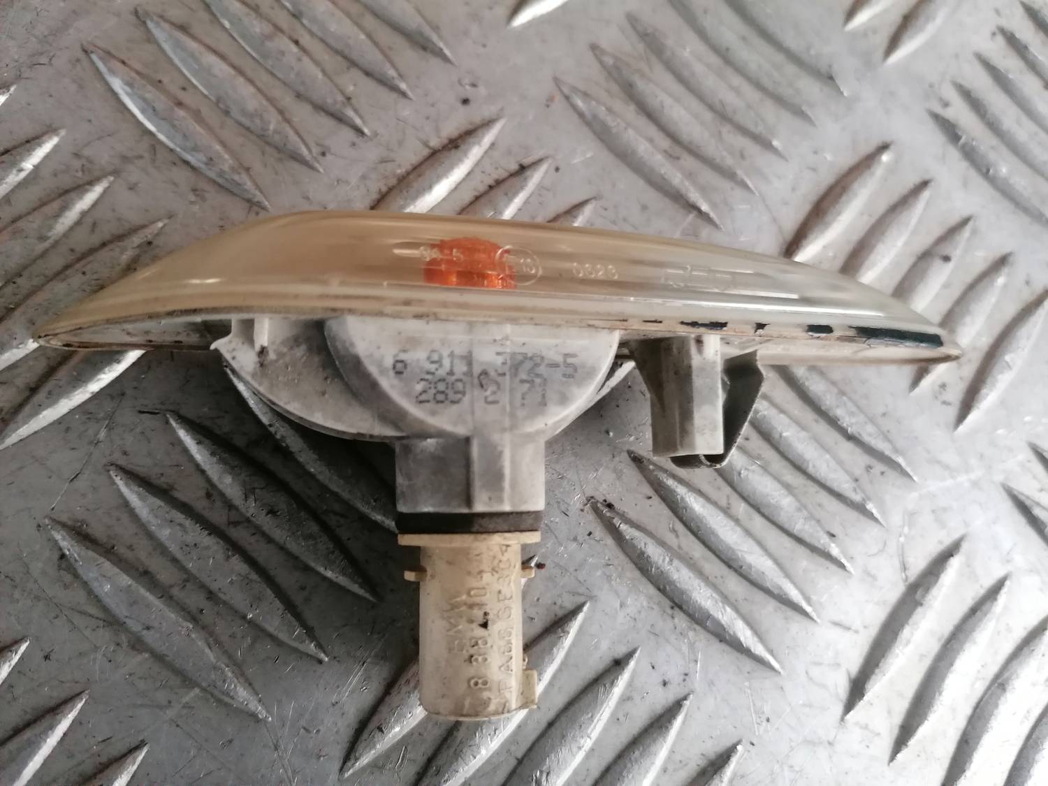 Pagrieziena signala lukturis priekš BMW 318D E46 2002 SEDAN