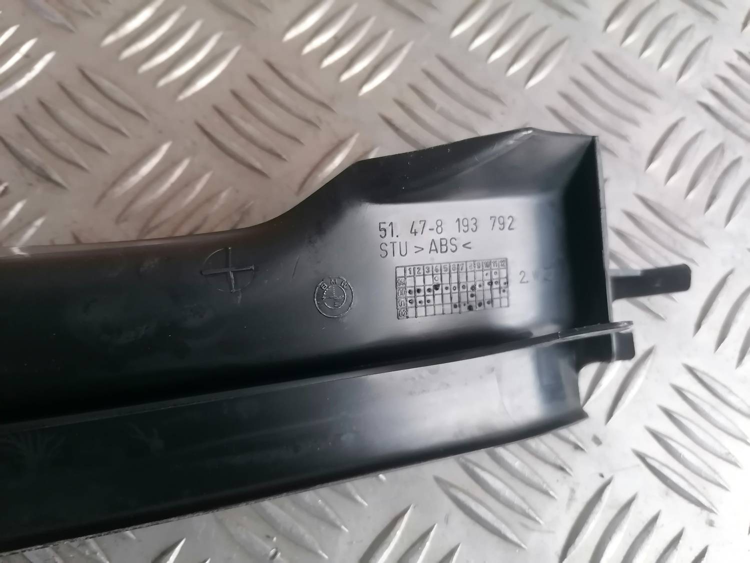 Sliekšņa aizmugurēja laba uzlika (salonā) priekš BMW 318D E46 2002 SEDAN