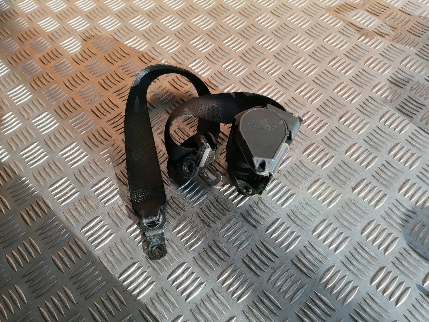 Priekšējā kreisā drošības josta priekš BMW 318D E46 2002 SEDAN