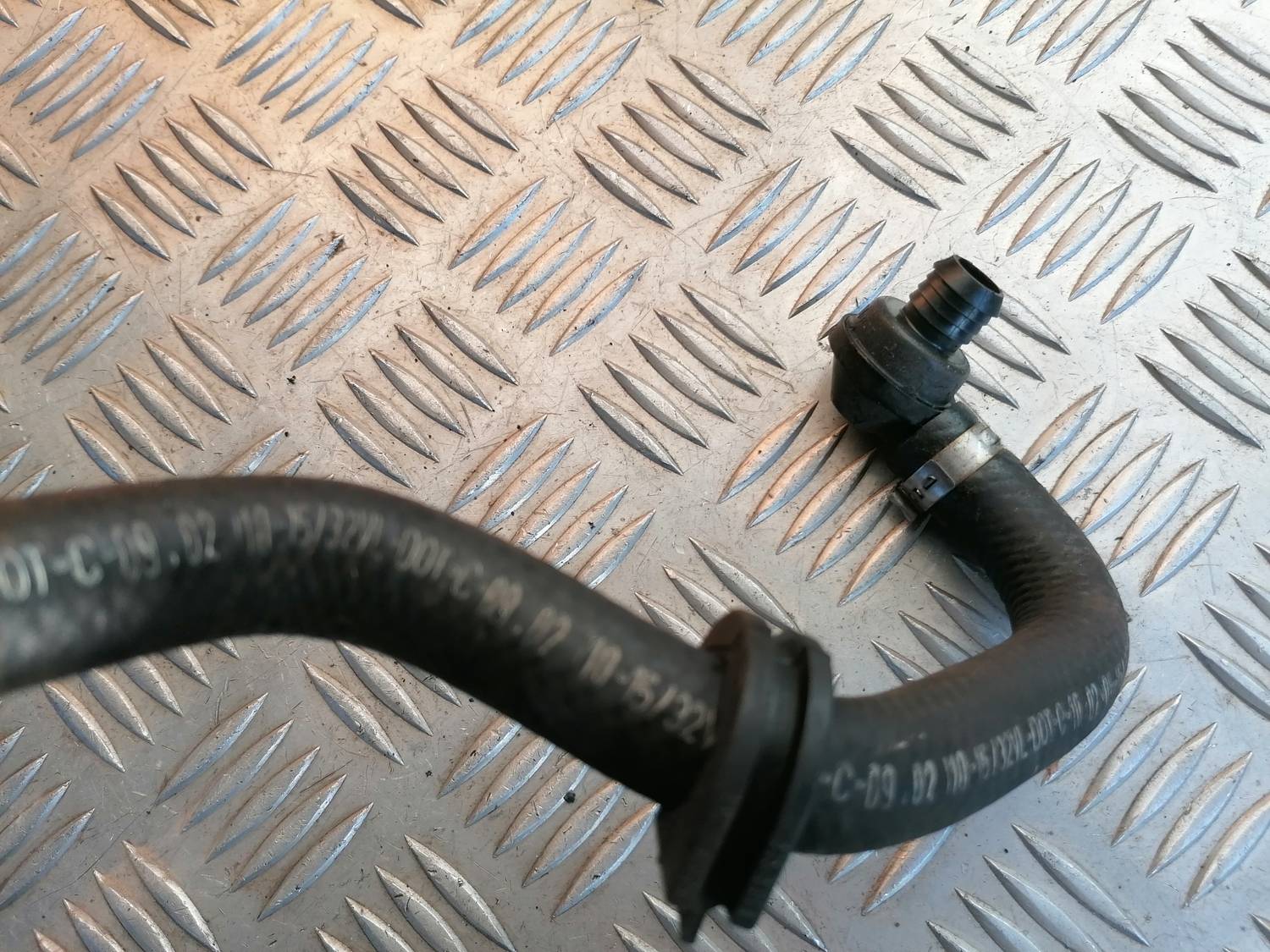 Bremžu caurule priekš BMW 318D E46 2002 SEDAN 3 Bremžu caurule priekš BMW 318D E46 2002 SEDAN