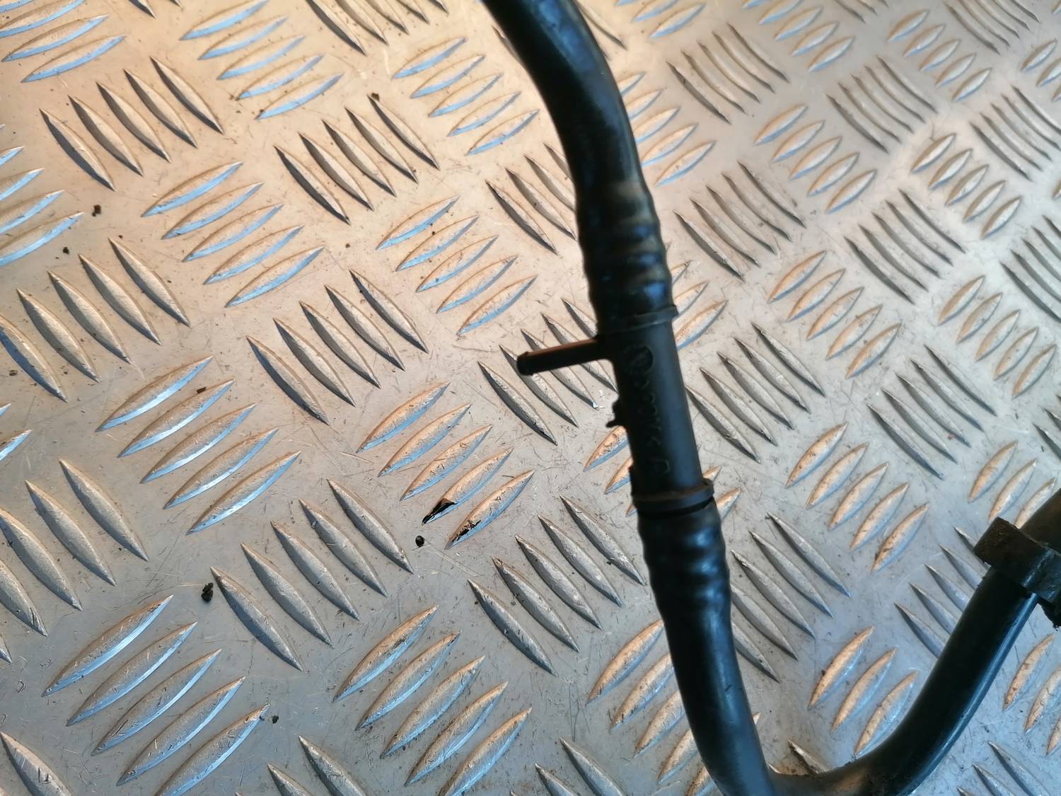 Bremžu caurule priekš BMW 318D E46 2002 SEDAN 4 Bremžu caurule priekš BMW 318D E46 2002 SEDAN