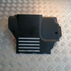 Dzinēja dekoratīvais vāks priekš BMW 318D E46 2002 SEDAN