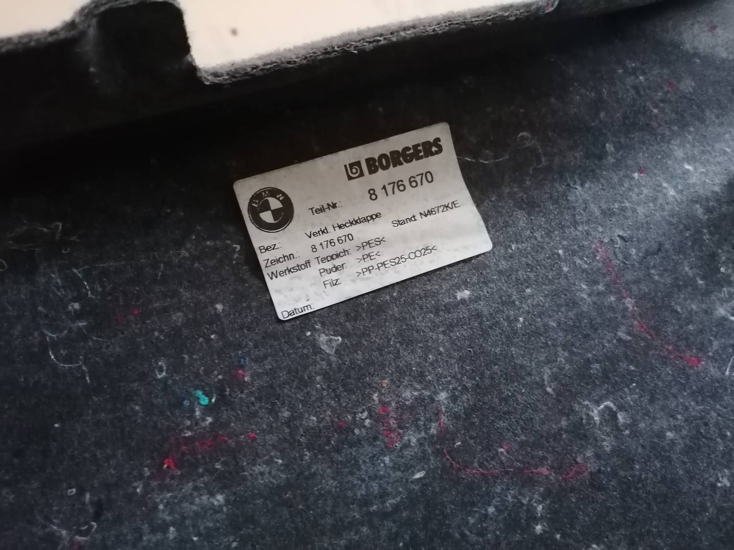 Bagāžnieka vāka liela apdare priekš BMW 318D E46 2002 SEDAN 3 Bagāžnieka vāka liela apdare priekš BMW 318D E46 2002 SEDAN