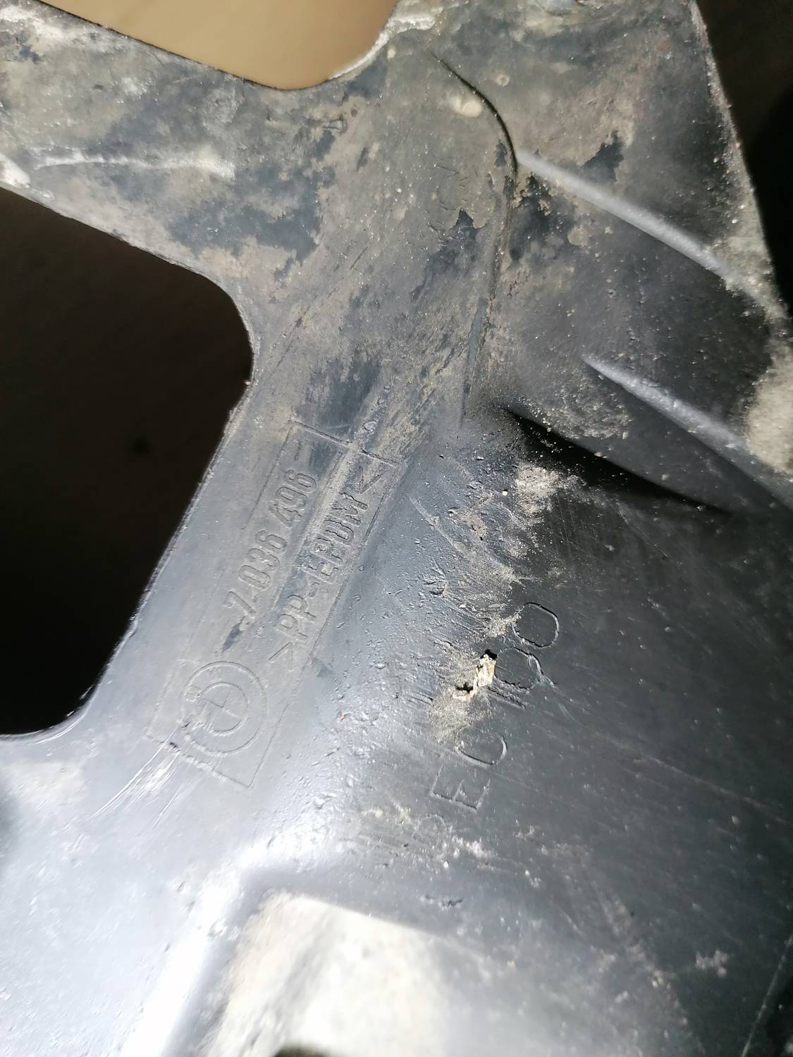 Priekšējais labais paspārns priekš BMW 318D E46 2002 SEDAN 5 Priekšējais labais paspārns priekš BMW 318D E46 2002 SEDAN