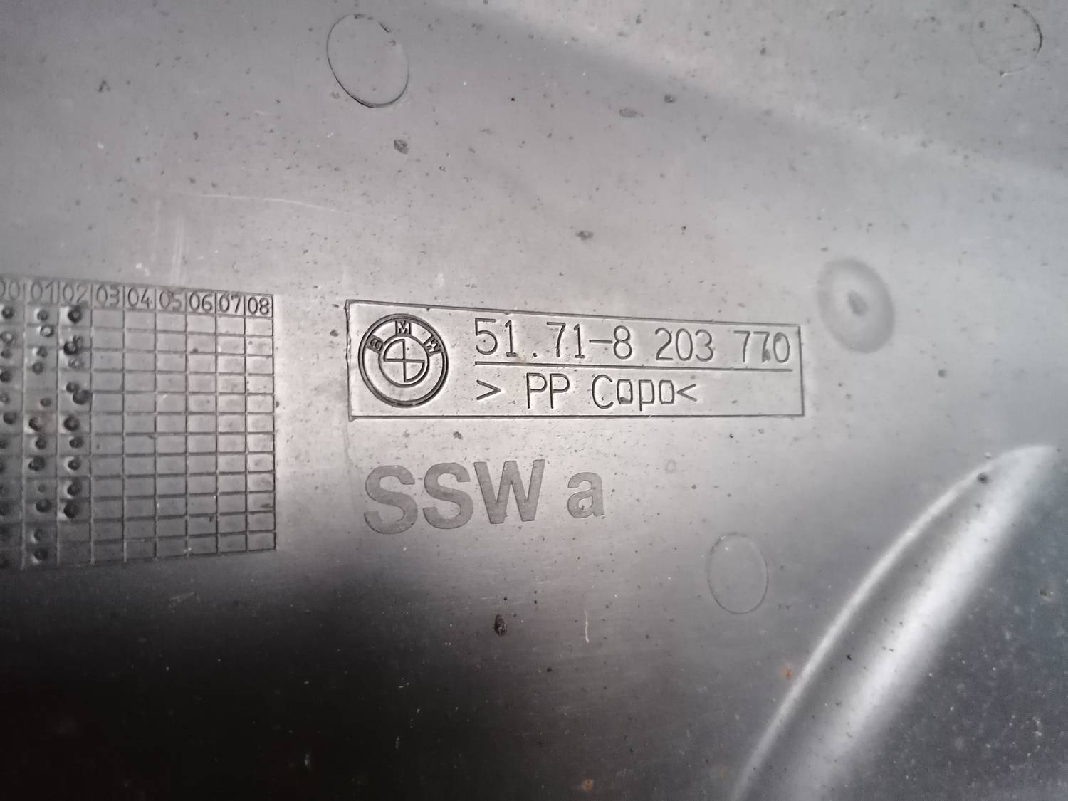 Aizmugurējais labais paspārns priekš BMW 318D E46 2002 SEDAN