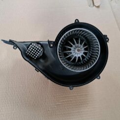 Salona ventilators priekš VOLVO V70 2009