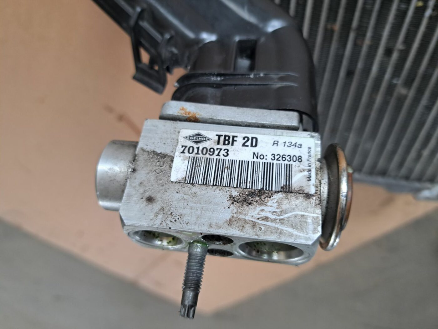 Gaisa kondicionēšanas radiators salonā priekš VOLVO V70 2009 2 Gaisa kondicionēšanas radiators salonā priekš VOLVO V70 2009