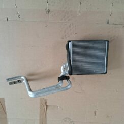 Apsildes sistēmas radiators priekš VOLVO V70 2009