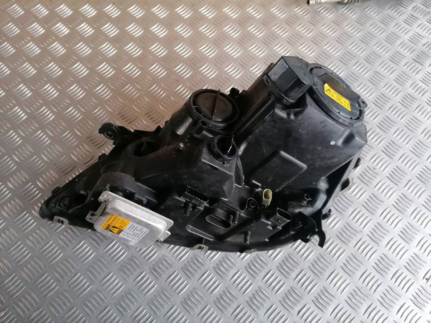 Priekšējais labais lukturis priekš MERCEDES BENZ ML280 2008 OBSIDIAN BLACK