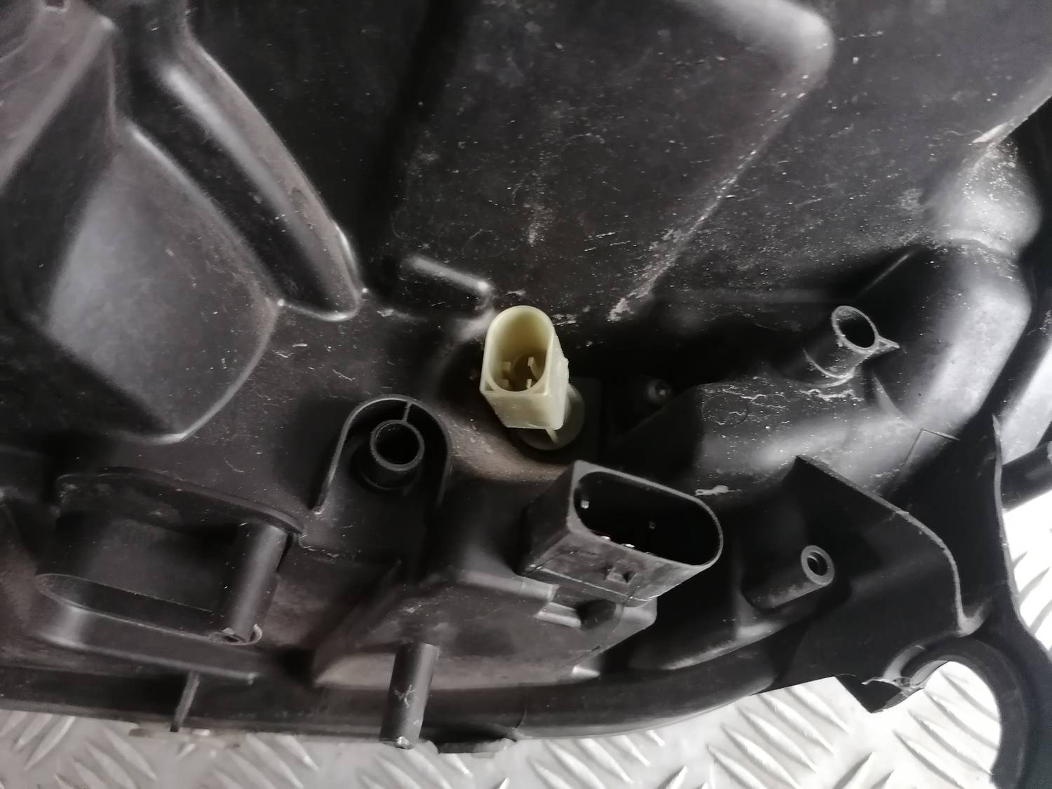 Priekšējais labais lukturis priekš MERCEDES BENZ ML280 2008 OBSIDIAN BLACK