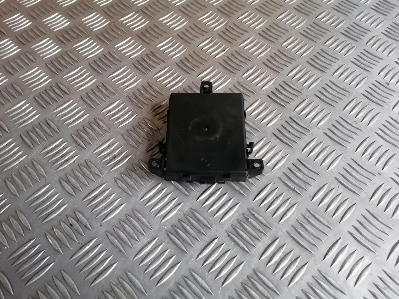 Priekšējo labo durvju vadības bloks priekš MERCEDES BENZ ML280 2008 OBSIDIAN BLACK