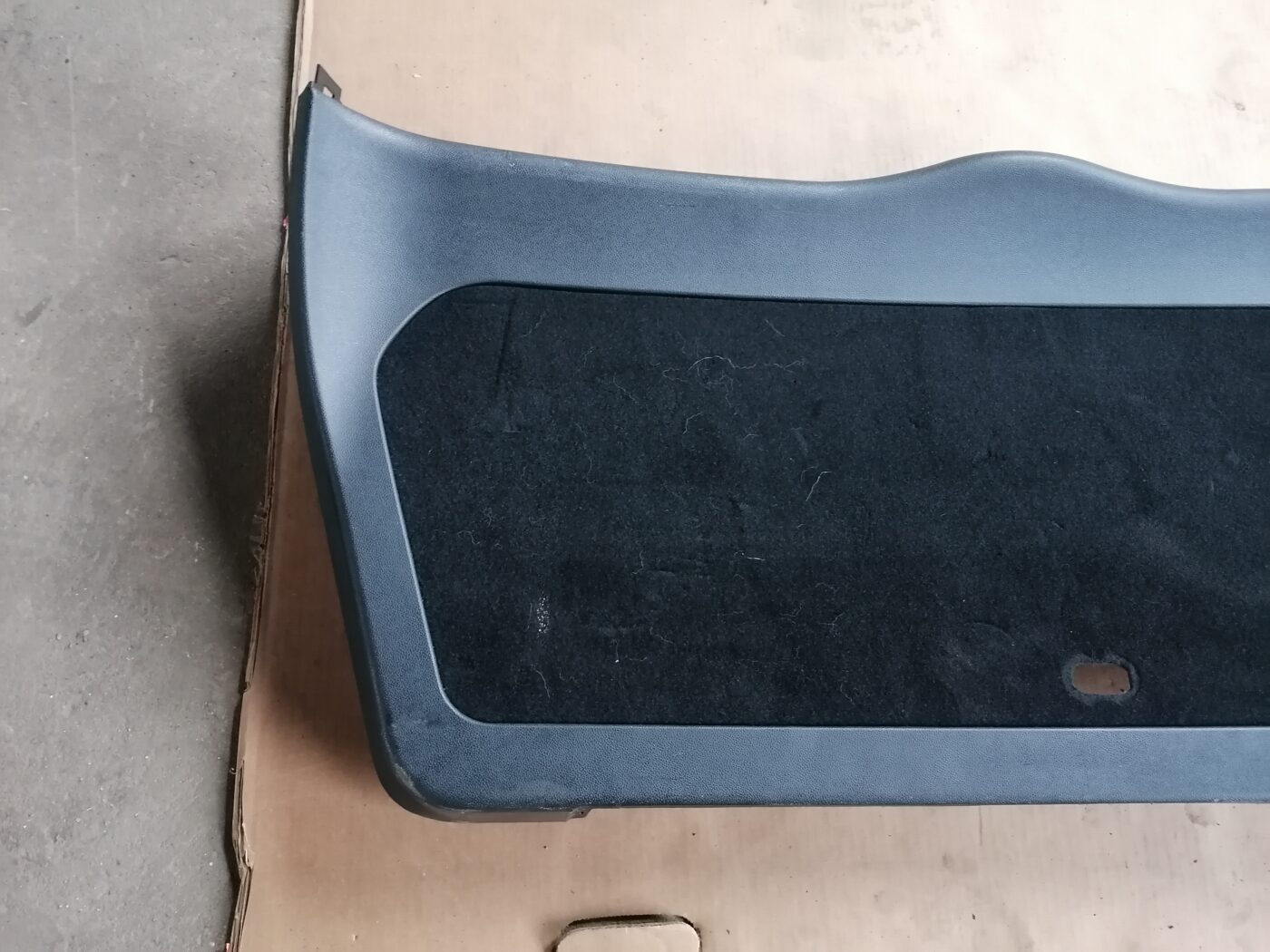 Bagāžnieka vāka liela apdare priekš MERCEDES BENZ ML280 2008 OBSIDIAN BLACK