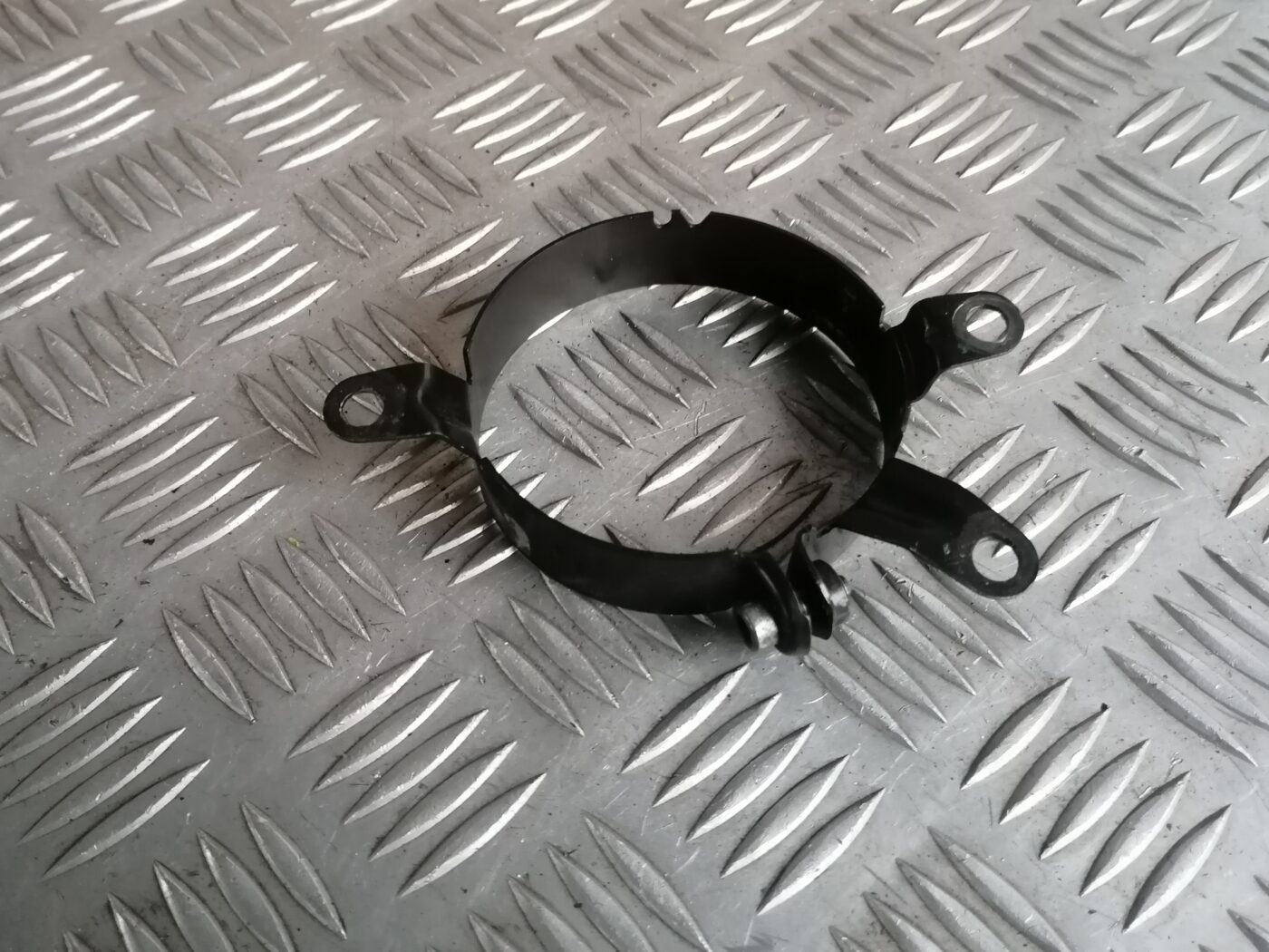 Degvielas filtra kronšteins priekš MERCEDES BENZ ML280 2008 OBSIDIAN BLACK 5 Degvielas filtra kronšteins priekš MERCEDES BENZ ML280 2008 OBSIDIAN BLACK