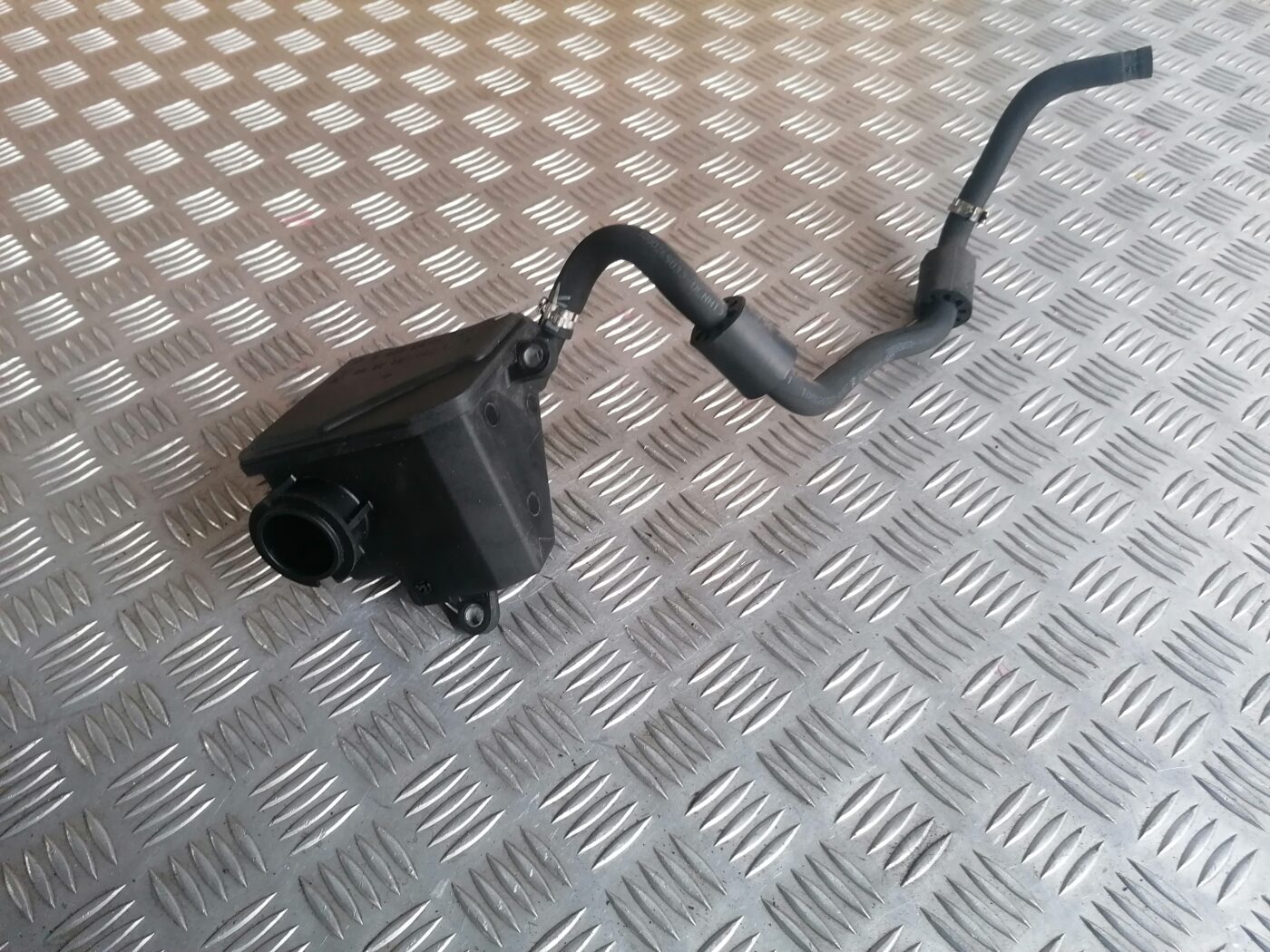 Stūres pastiprinātāja tvertne priekš MERCEDES BENZ ML280 2008 OBSIDIAN BLACK