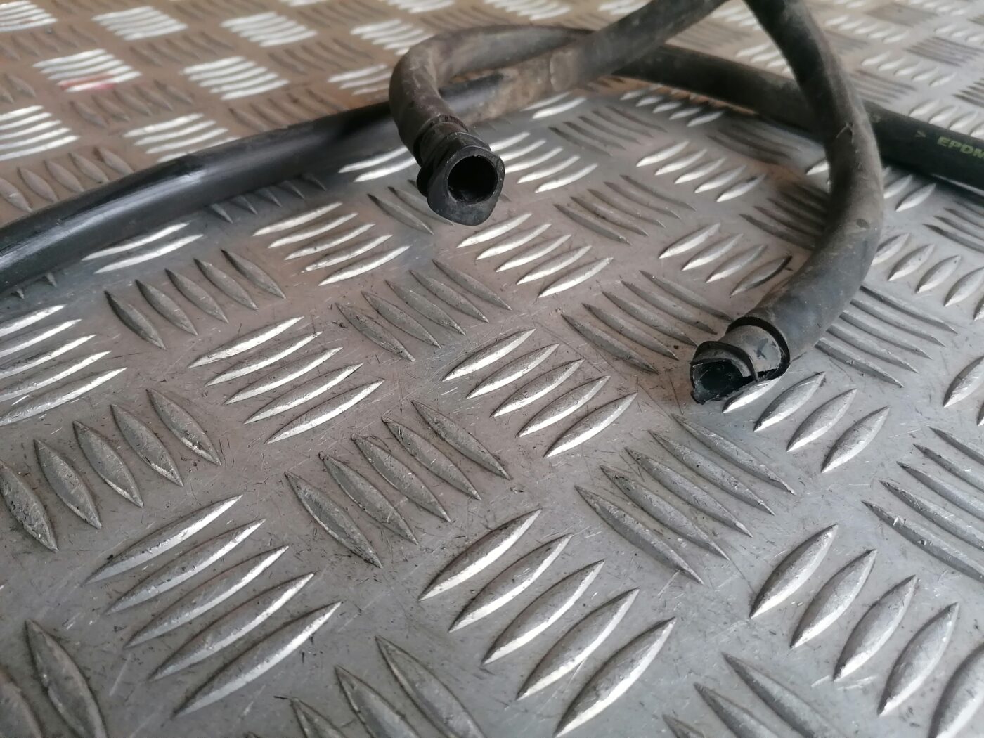 Lukturu mazgātāja sprauslas šļūtene priekš MERCEDES BENZ ML280 2008 OBSIDIAN BLACK