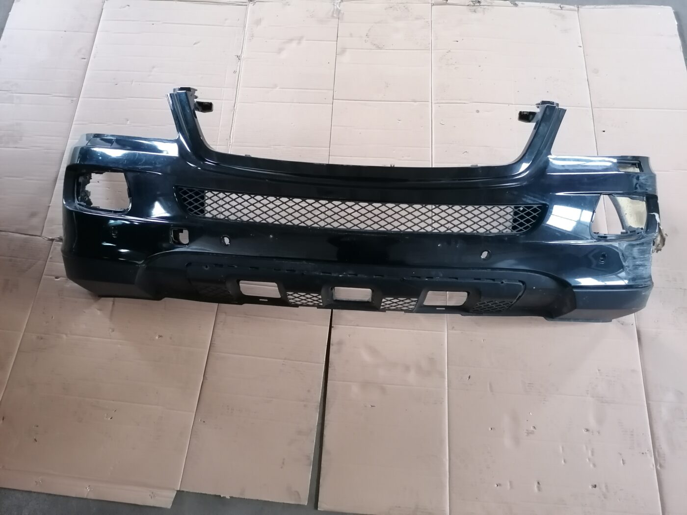 Priekšējais buferis priekš MERCEDES BENZ ML280 2008 OBSIDIAN BLACK