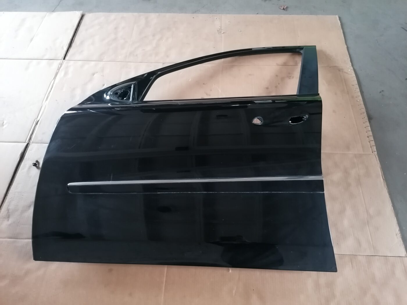 Priekšējās kreisās durvis priekš MERCEDES BENZ ML280 2008 OBSIDIAN BLACK