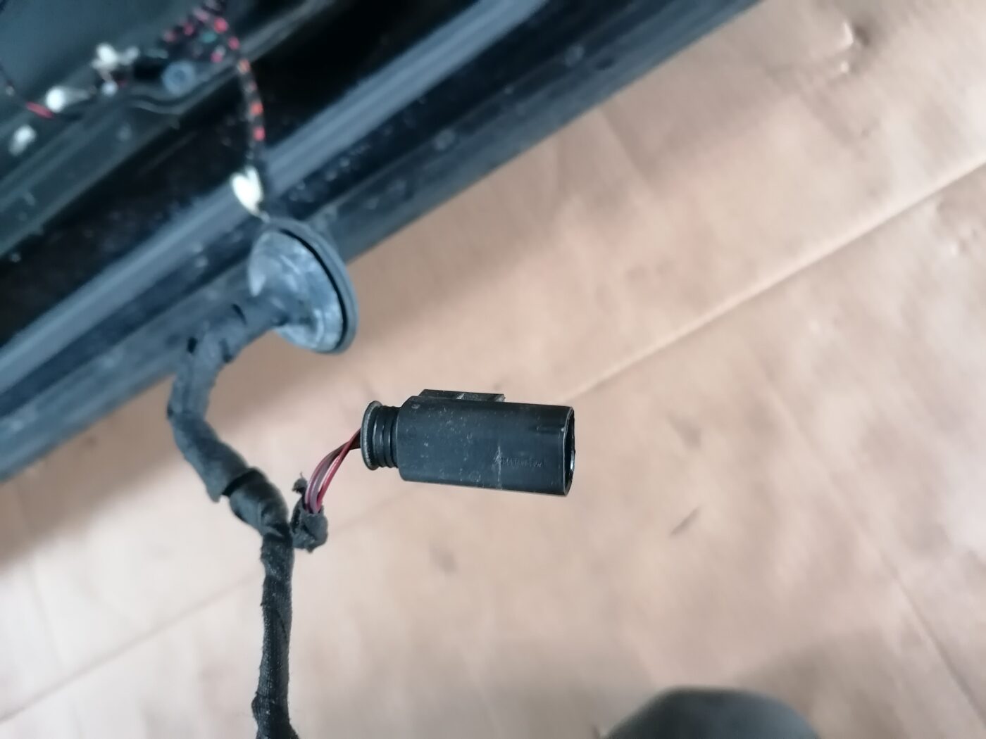 Priekšējās kreisās durvis priekš MERCEDES BENZ ML280 2008 OBSIDIAN BLACK