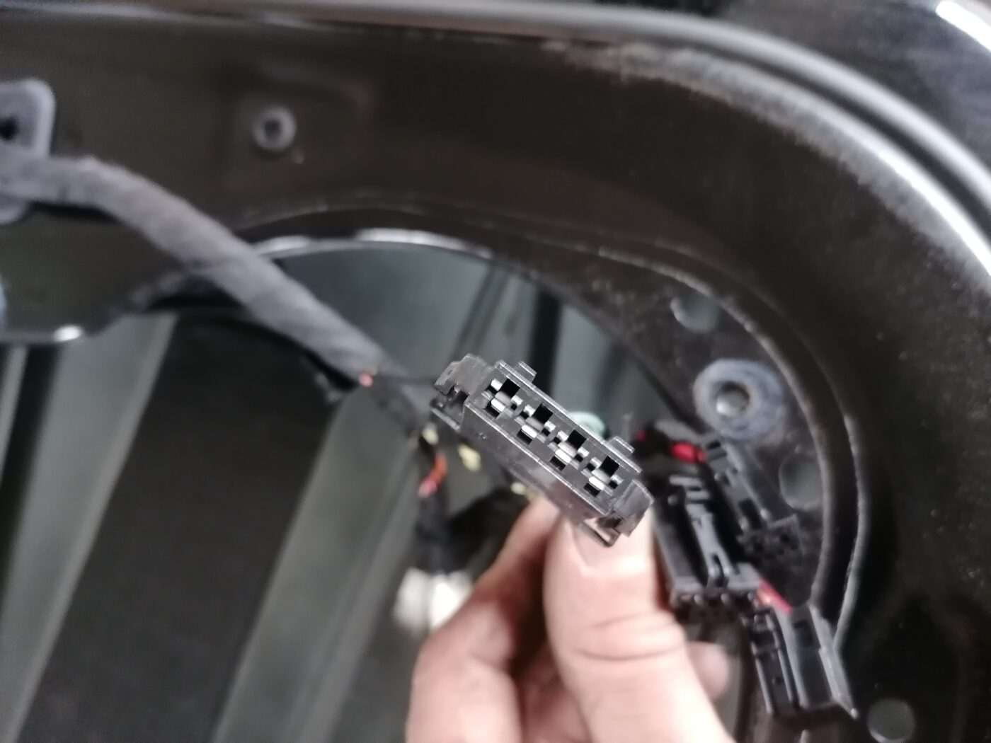 Priekšējās kreisās durvis priekš MERCEDES BENZ ML280 2008 OBSIDIAN BLACK