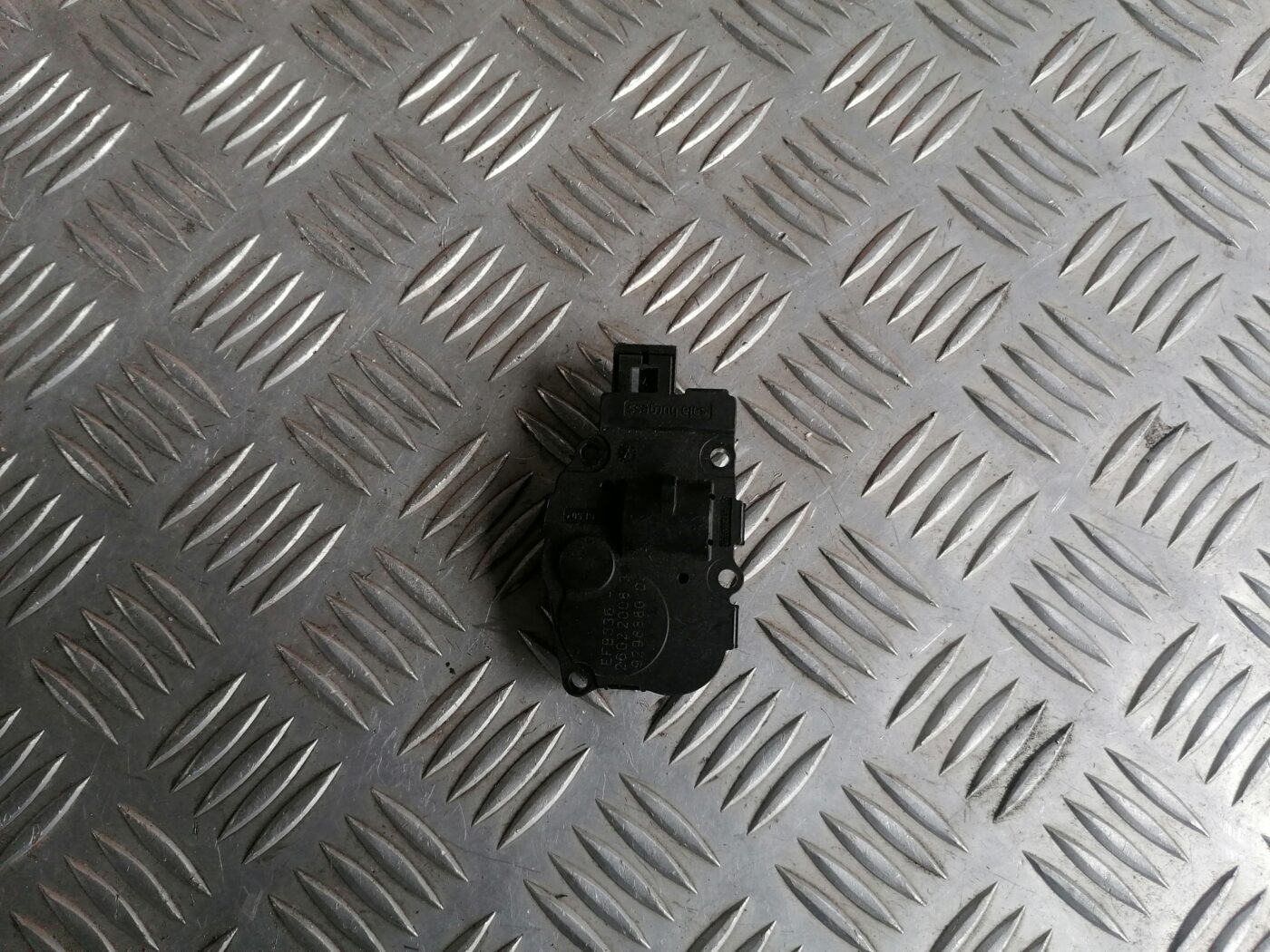 Apsildes sistēmas aktuators priekš MERCEDES BENZ ML280 2008 OBSIDIAN BLACK