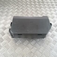 Drošinātāju kārbas korpuss priekš VW CRAFTER 2018