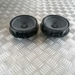 Durvju skaļrunis, apakšā priekš VW CRAFTER 2018