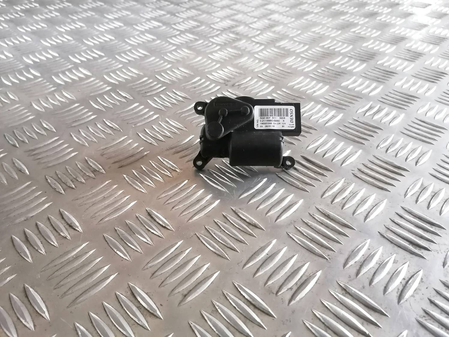 Apsildes sistēmas aktuators priekš VW CRAFTER 2018 1 Apsildes sistēmas aktuators priekš VW CRAFTER 2018