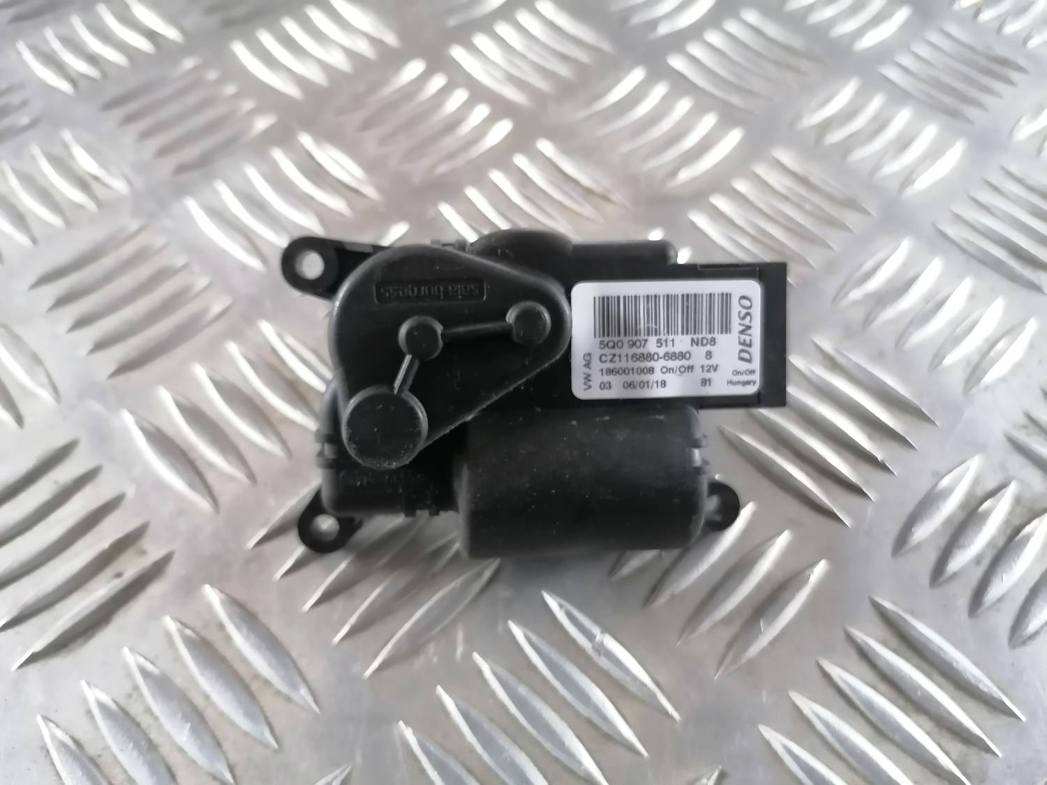 Apsildes sistēmas aktuators priekš VW CRAFTER 2018 5 Apsildes sistēmas aktuators priekš VW CRAFTER 2018