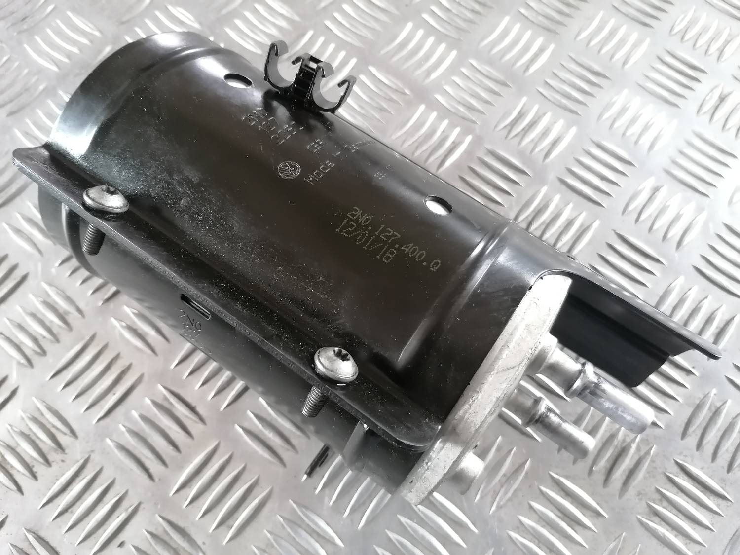 Degvielas filtra korpuss priekš VW CRAFTER 2018 3 Degvielas filtra korpuss priekš VW CRAFTER 2018