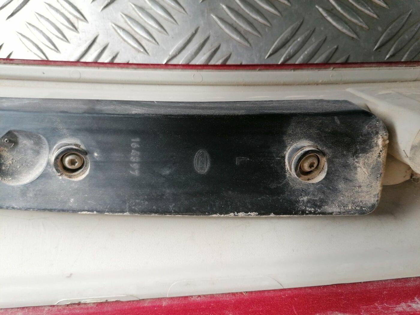 Aizmugurējais kreisais lukturis priekš VOLVO V70 2009 7 Aizmugurējais kreisais lukturis priekš VOLVO V70 2009