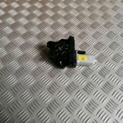 Elektrisko stiklu motors priekš VOLVO V70 2009