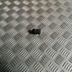 Atvēršanas/aizvēršanas poga priekš VOLVO V70 2009