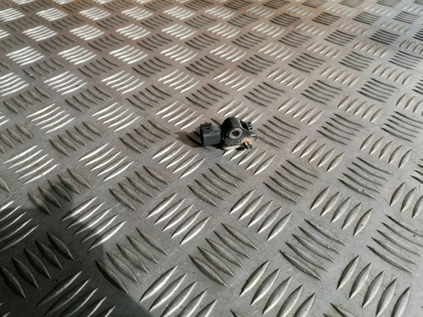 Drošības spilvena trieciensensors priekš VOLVO V70 2009