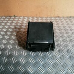 Krūzes turētājs priekš VOLVO V70 2009