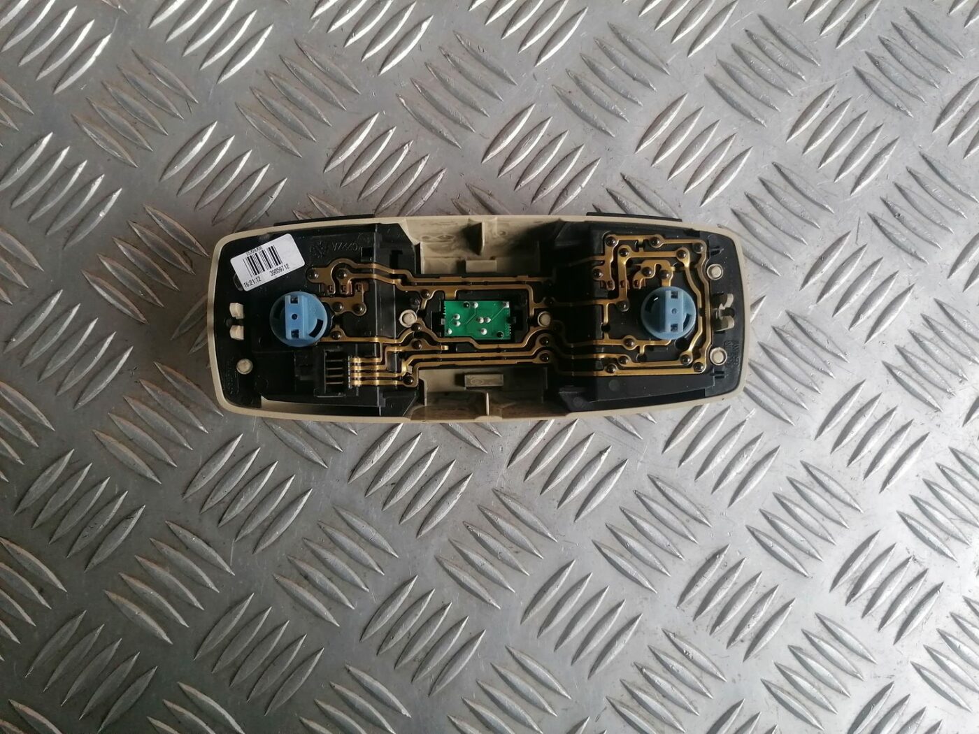 Aizmugurējo sēdvietu apgaismojums priekš VOLVO V70 2009