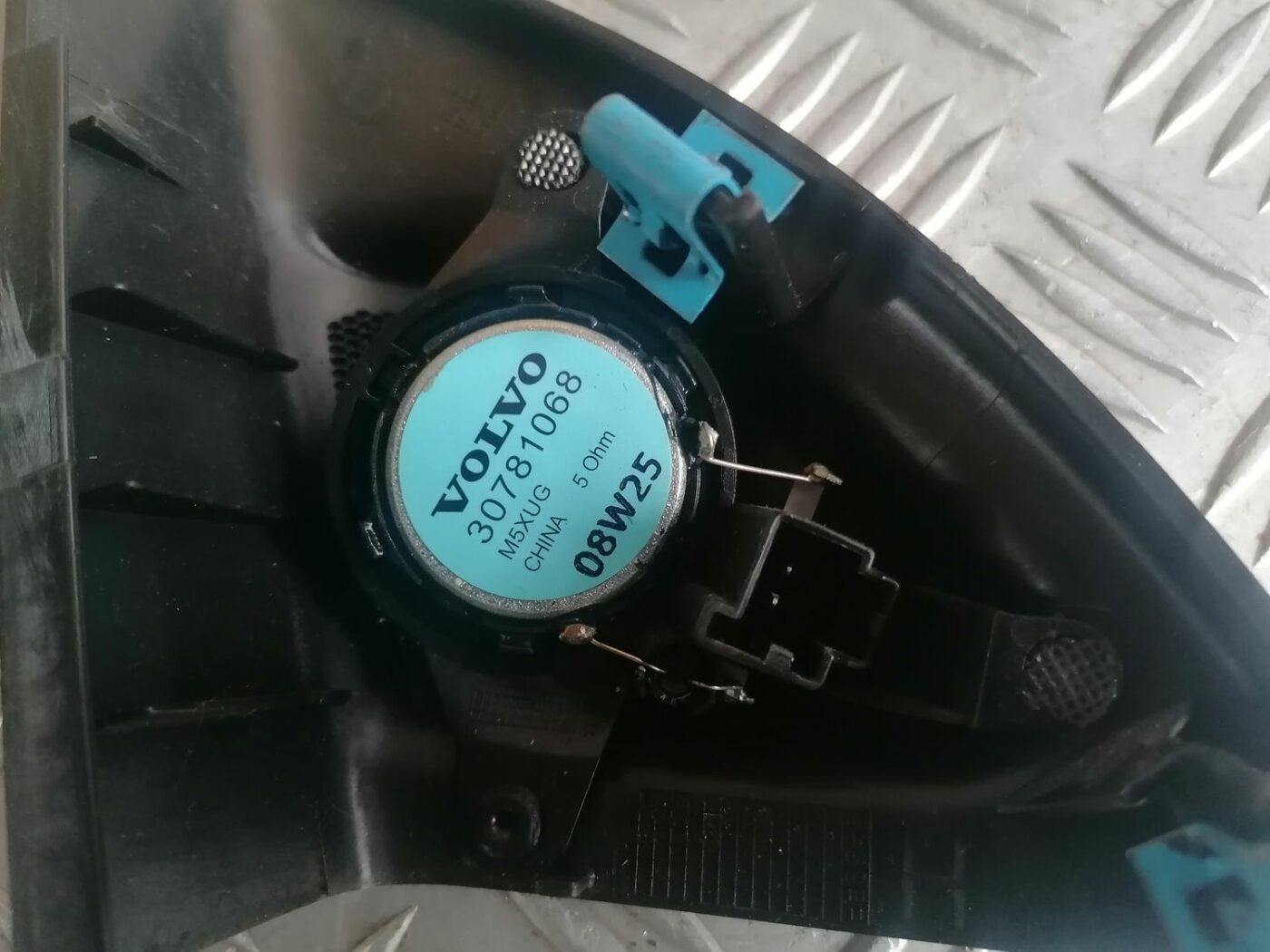 Durvju spoguļa apdares uzlika salonā (ar skaļruni) priekš VOLVO V70 2009